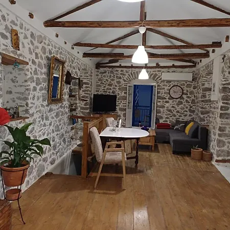 Holiday home The Nest Mesochorion (Evrytania)